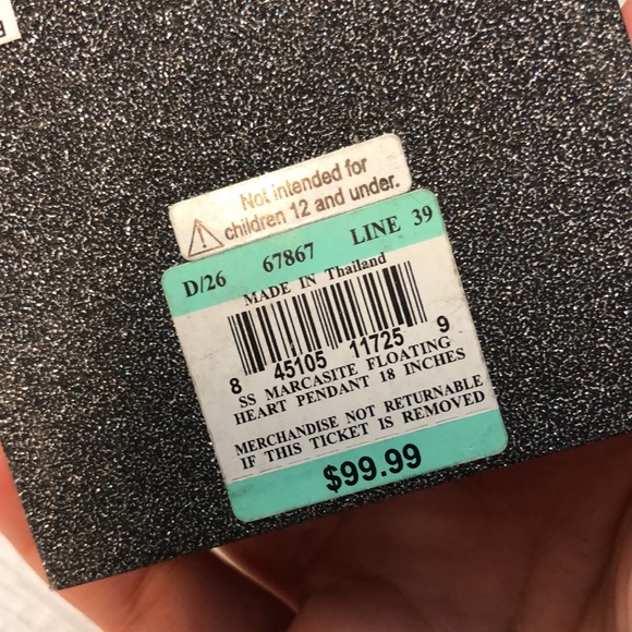 NWT Sterling Silver Floating Heart Pendant Necklace - Picture 4 of 6
